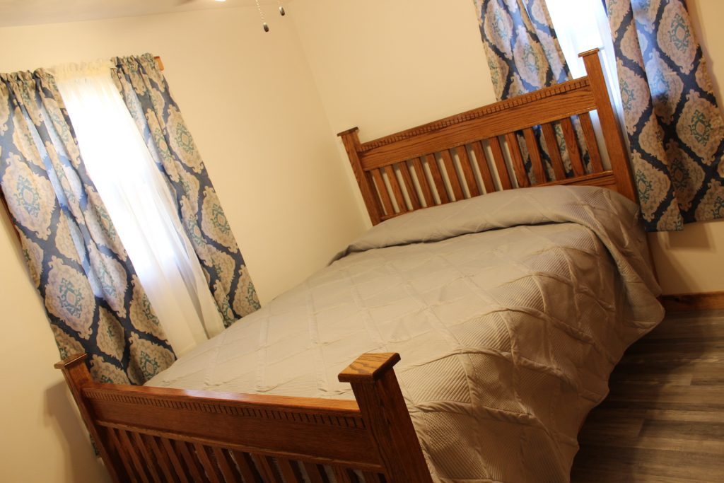 The Farmhouse Peaceful Valley Lake and Cabins